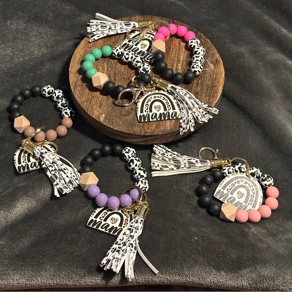 *Set of 5*  Mama Wooden Painted & Silicone Beads, Wood Charm & Tassel Gift Ideas - Picture 9 of 11